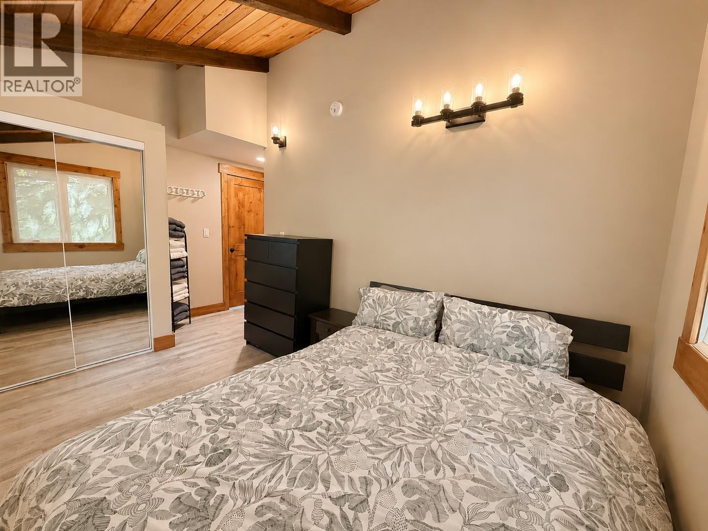 3981 Eagle Bay Road, Eagle Bay, BC