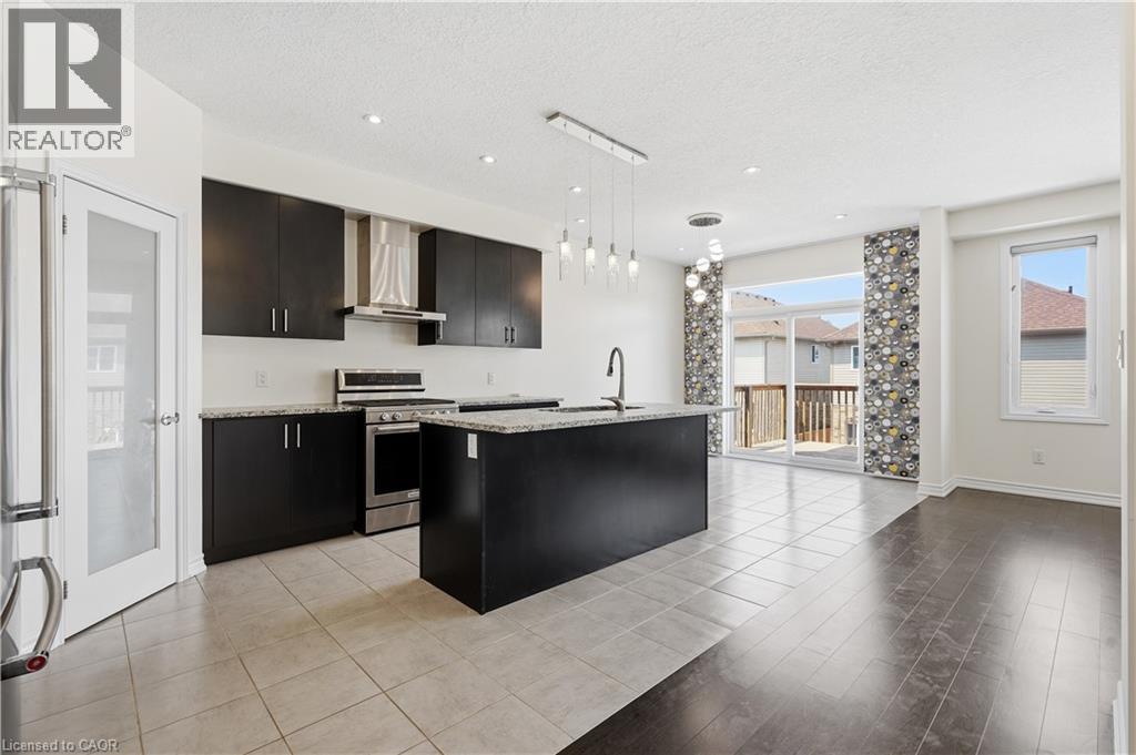Kitchen - 359 Beechdrops Drive, Waterloo, ON