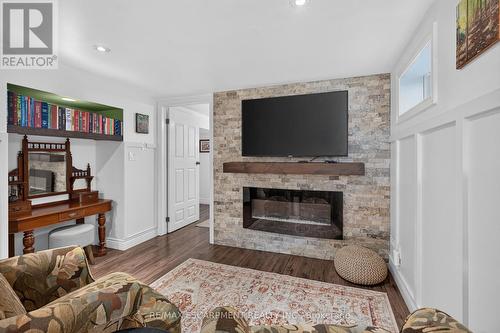 24 Castlefield Drive, Hamilton, ON 