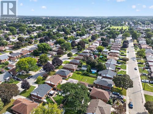 24 Castlefield Drive, Hamilton, ON 