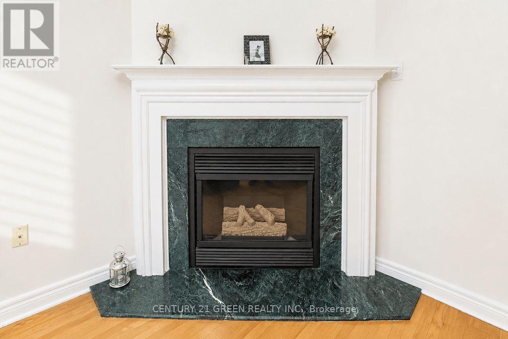 1446 Grossi Street, Mississauga, ON