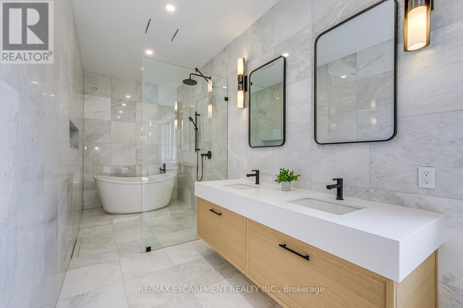 1411 Mountain Grove Avenue, Burlington, ON
