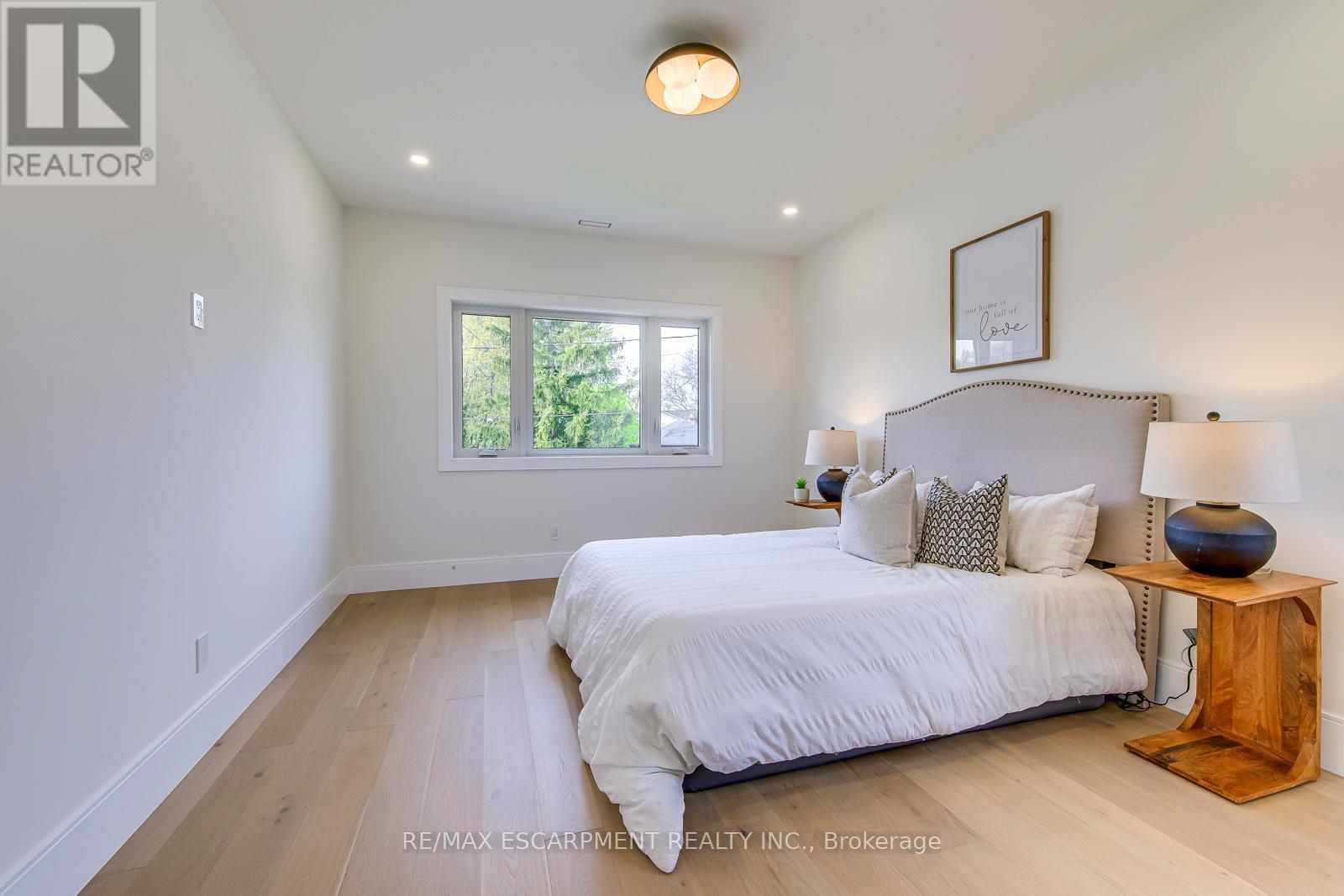 1411 Mountain Grove Avenue, Burlington, ON