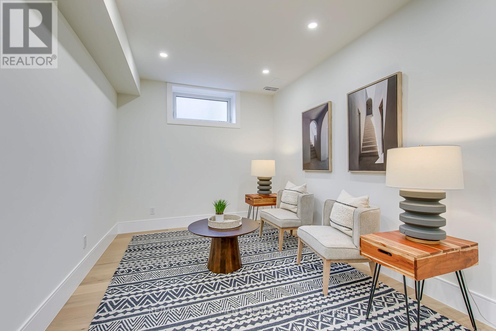 1411 Mountain Grove Avenue, Burlington, ON