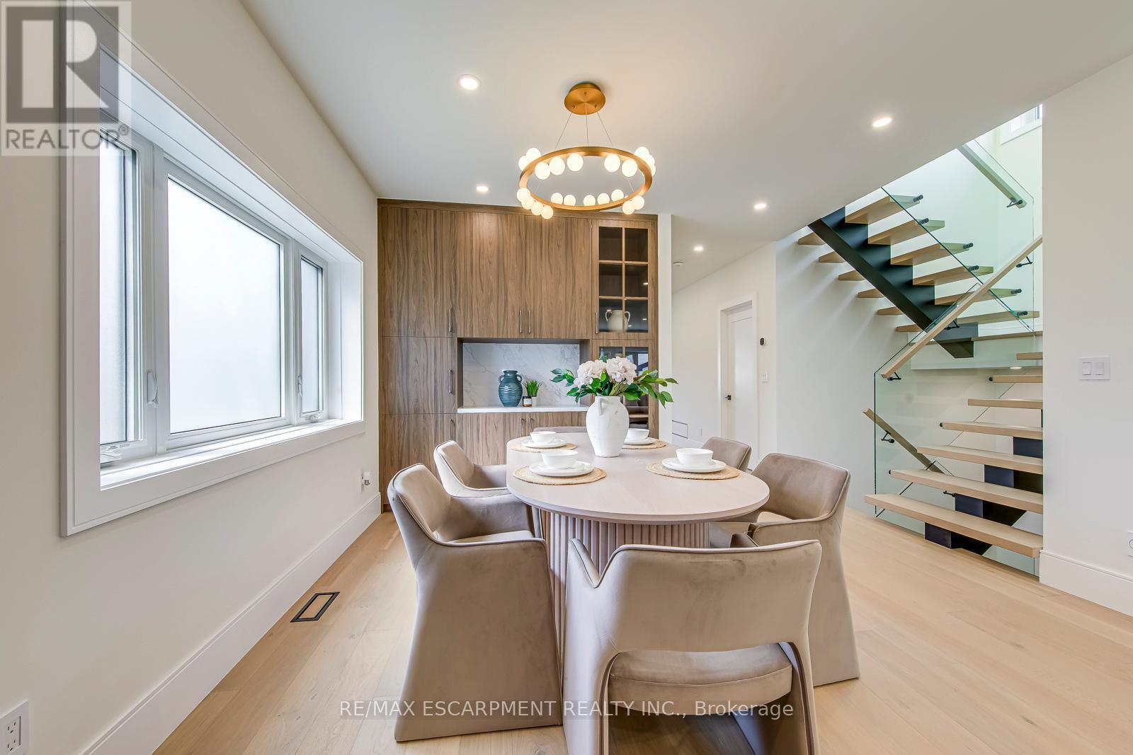 1411 Mountain Grove Avenue, Burlington, ON