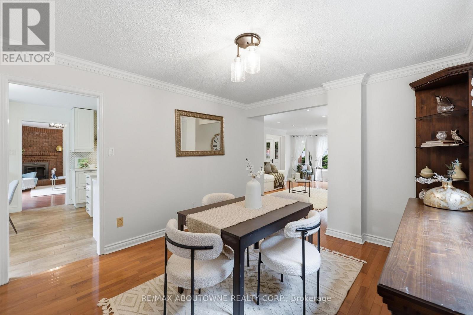 572 Harmony Avenue, Burlington, ON