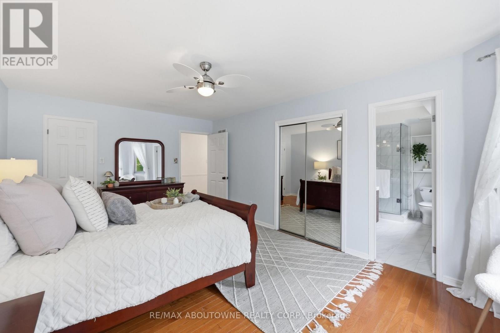 572 Harmony Avenue, Burlington, ON