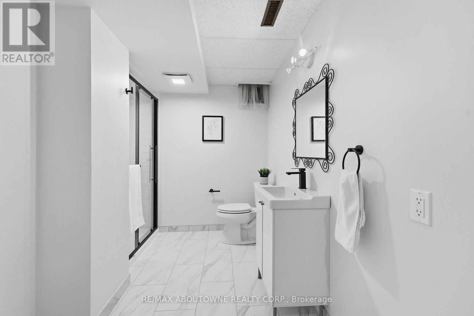 572 Harmony Avenue, Burlington, ON