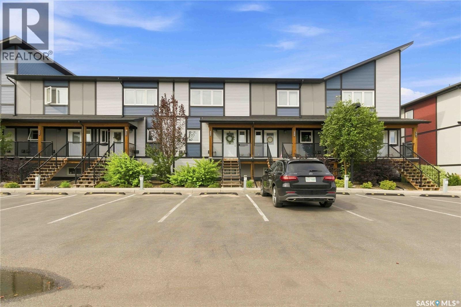 257 250 Akhtar Bend, Saskatoon, SK