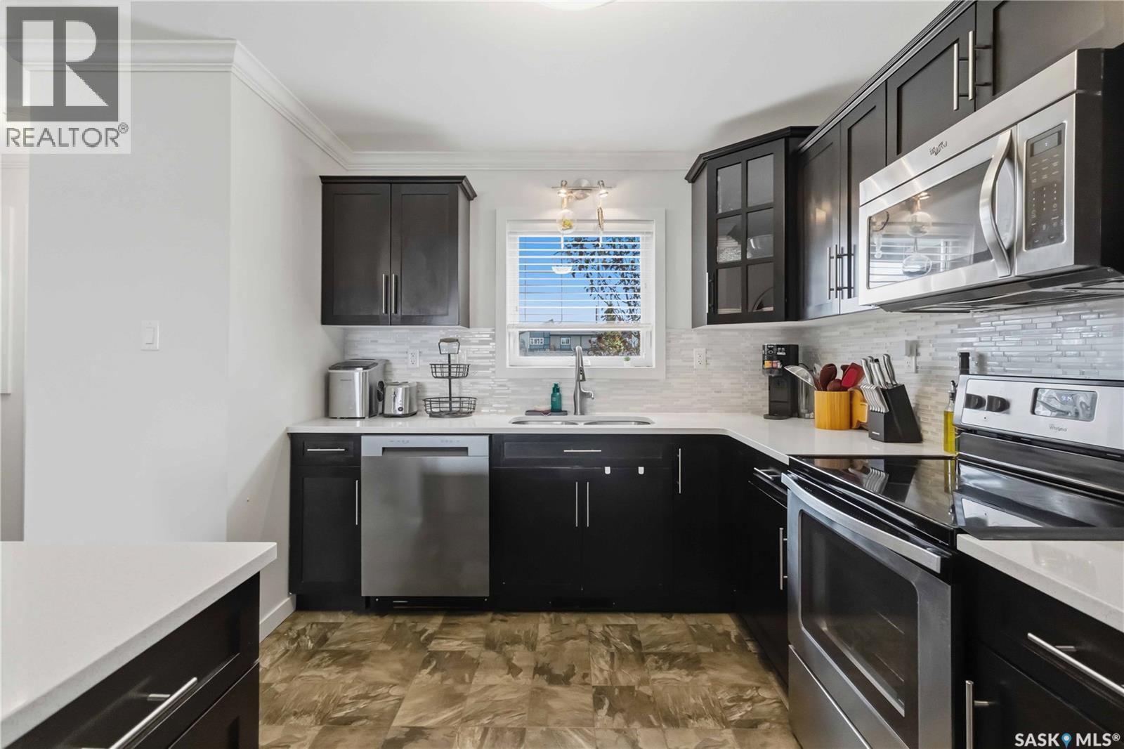 257 250 Akhtar Bend, Saskatoon, SK