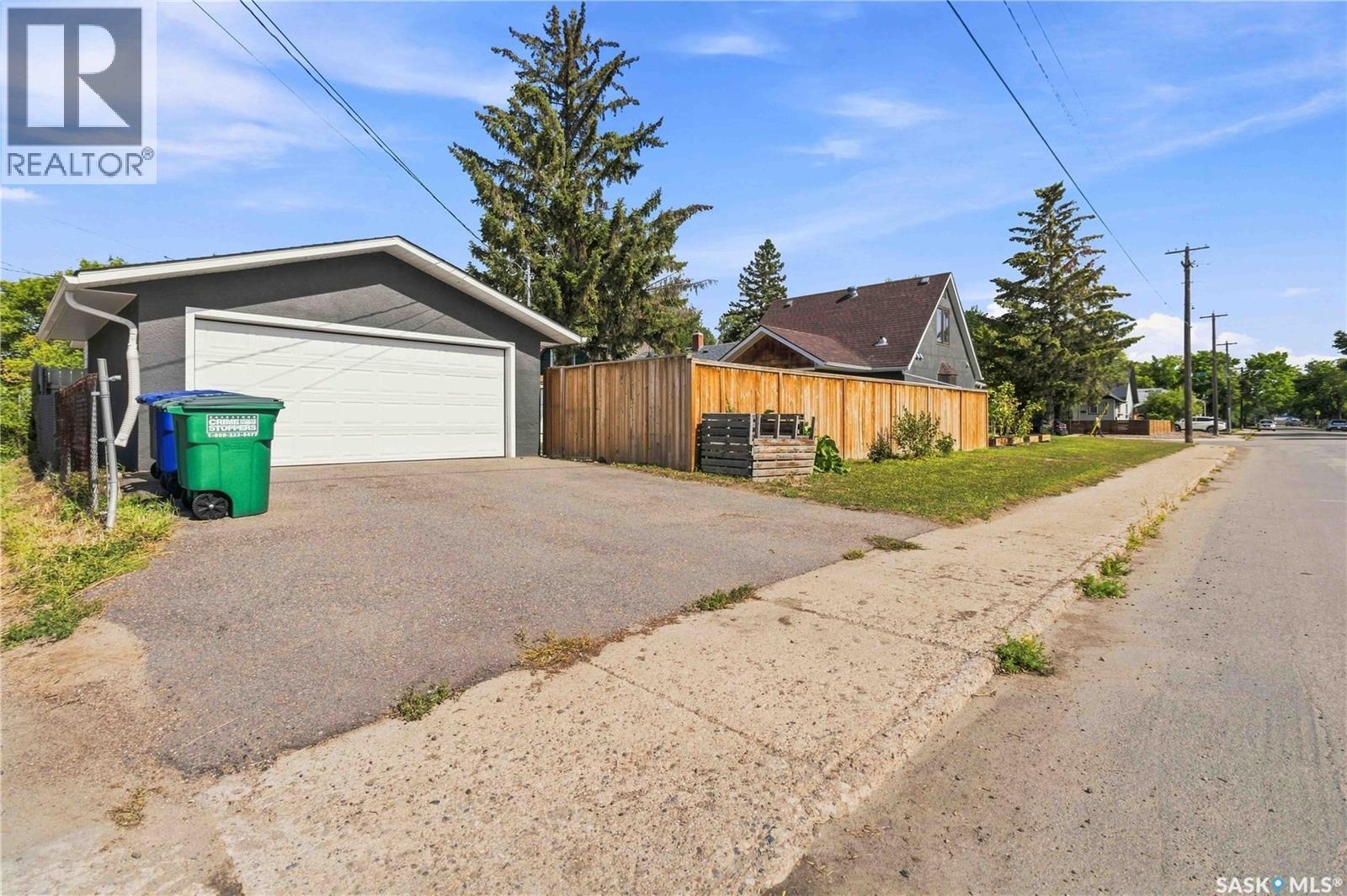 639 L Avenue S, Saskatoon, SK