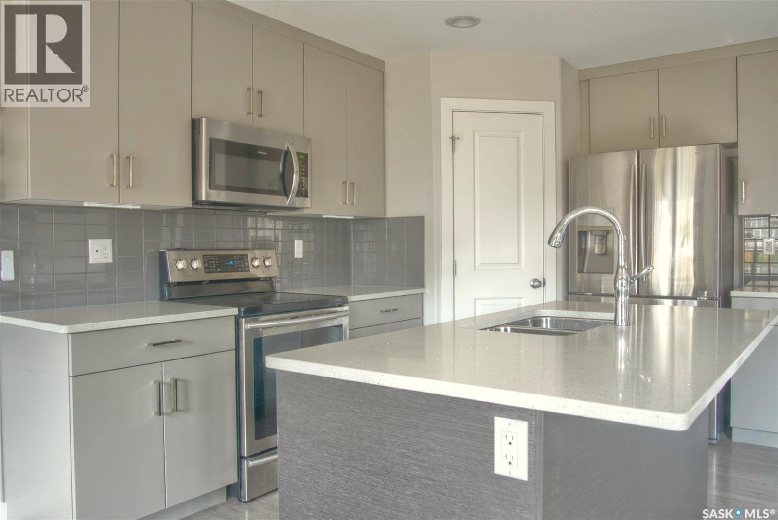 341 Germain Manor, Saskatoon, SK