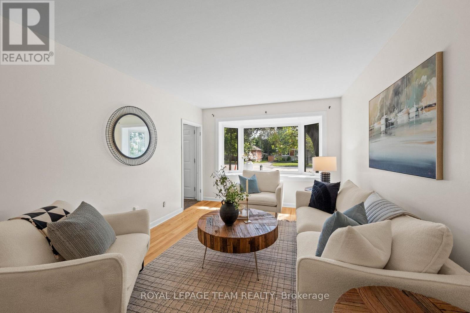 873 Smyth Road, Ottawa, ON