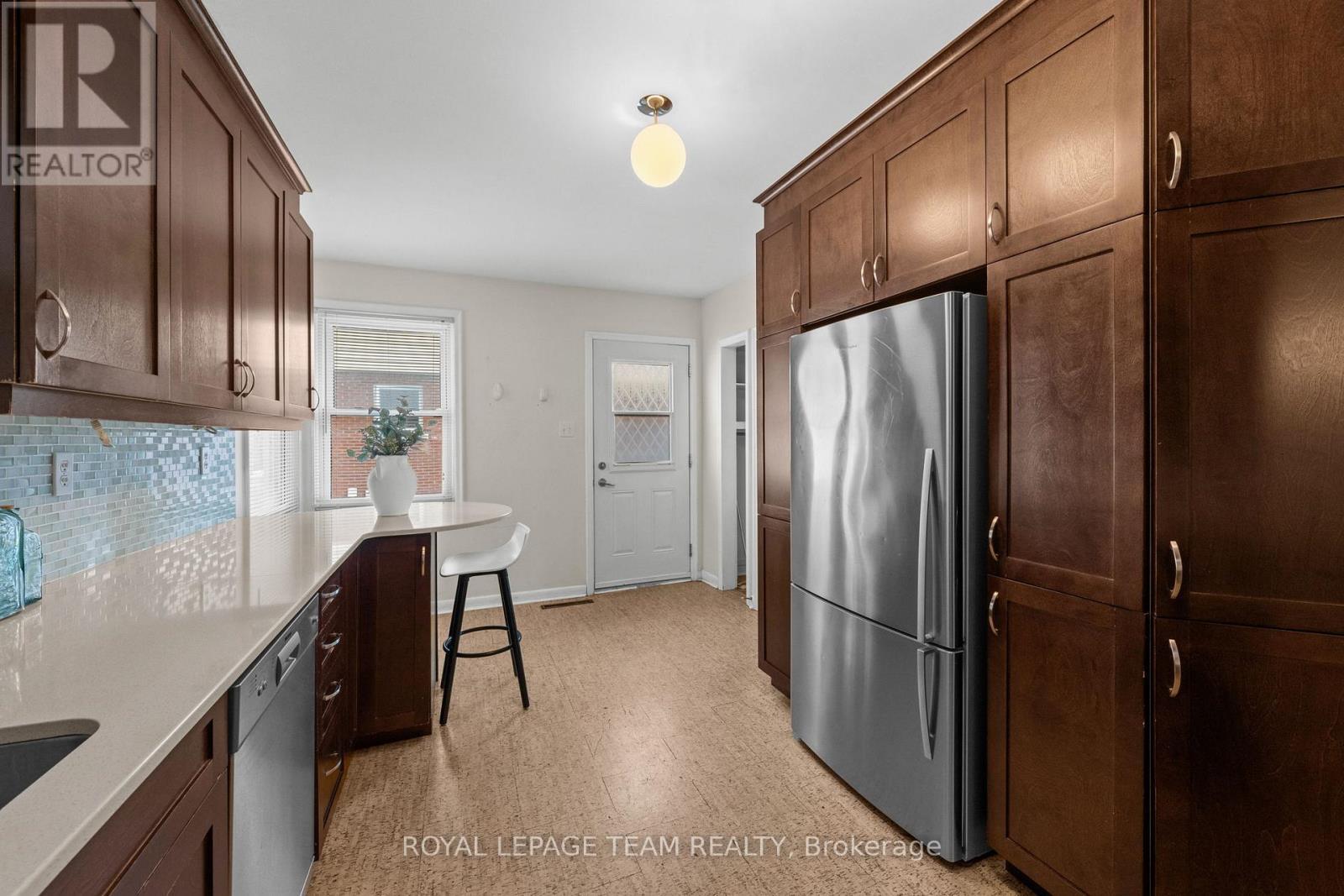 873 Smyth Road, Ottawa, ON