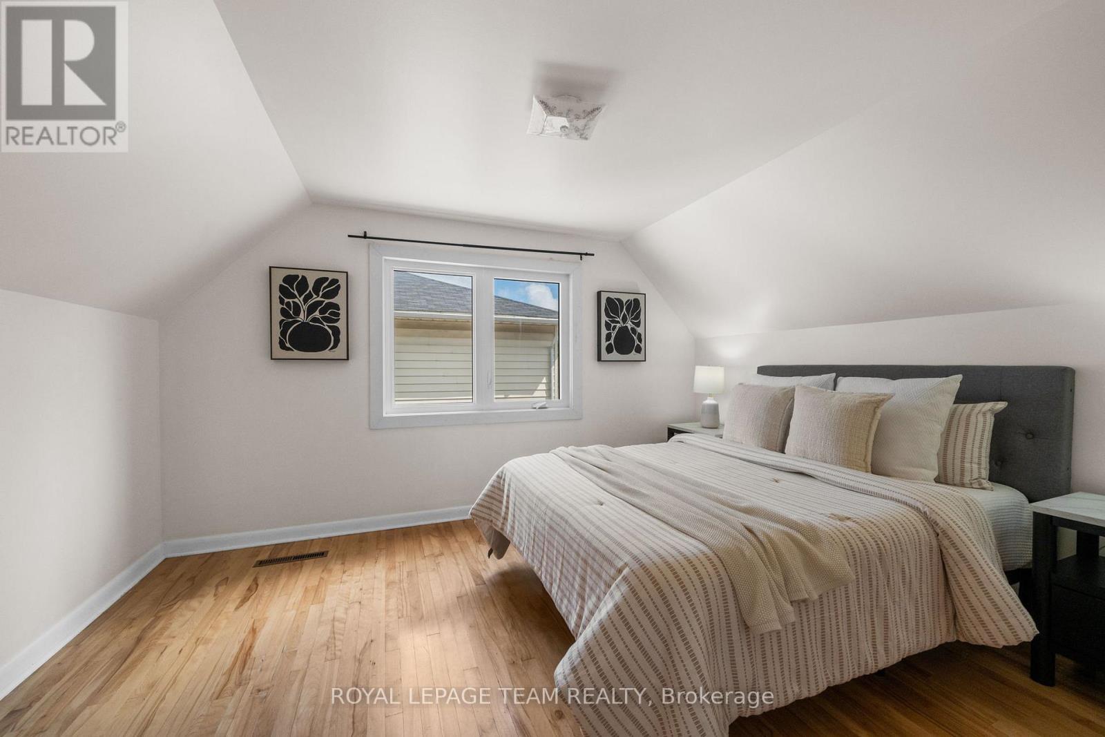873 Smyth Road, Ottawa, ON