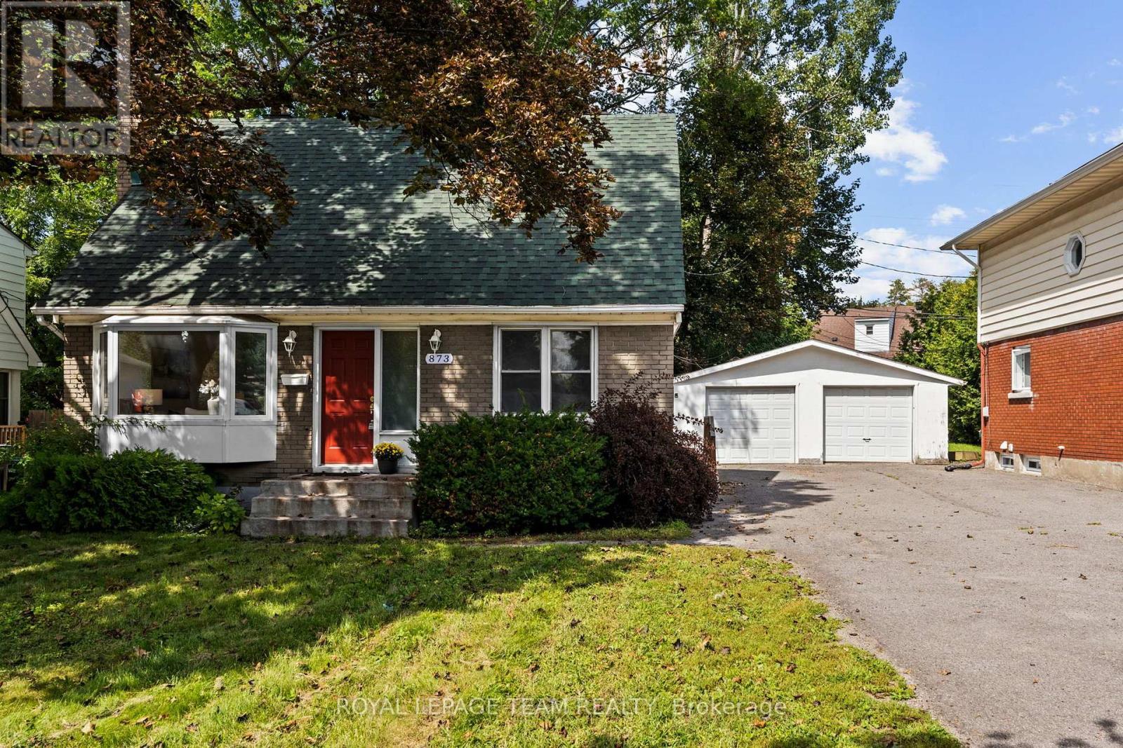 873 Smyth Road, Ottawa, ON