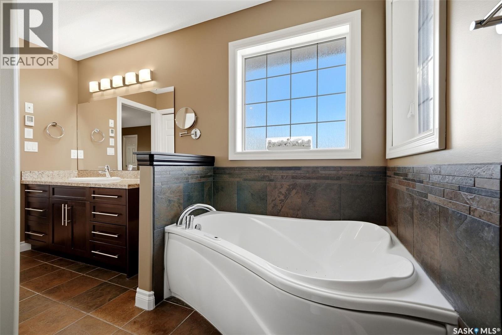 34 Fairway Crescent, White City, SK