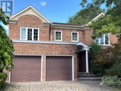 6 COWLES COURT Richmond Hill, ON L4C 9A7