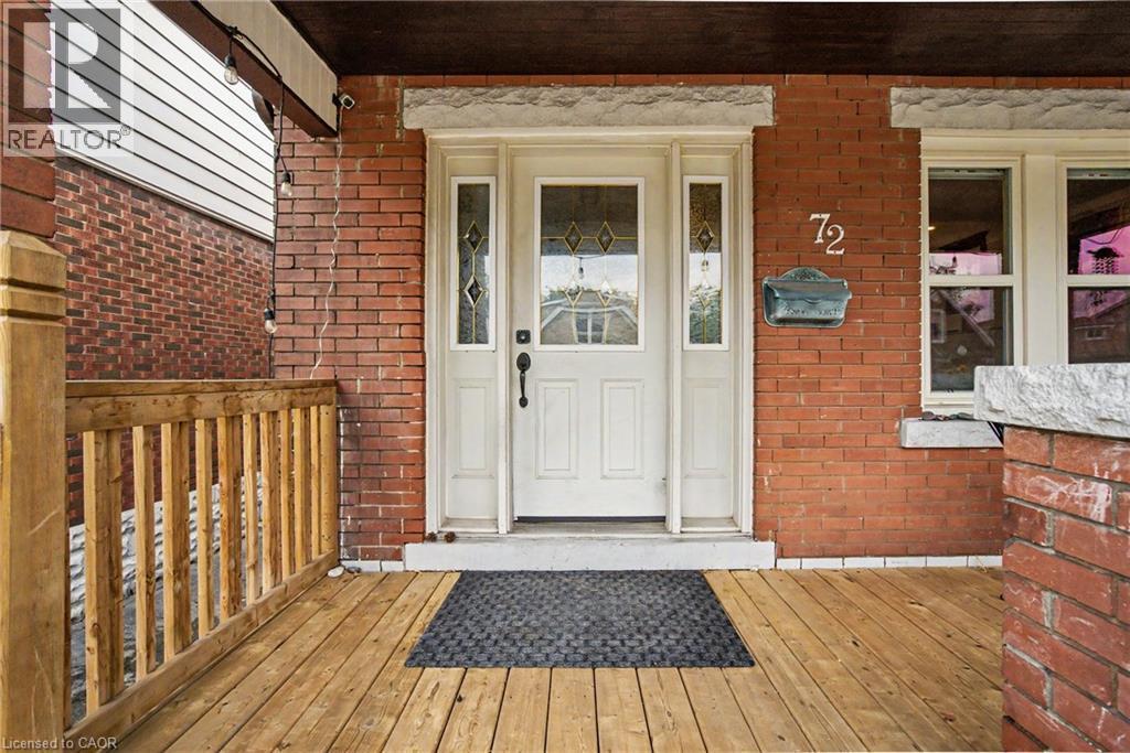 72 Garside Avenue N, Hamilton, ON