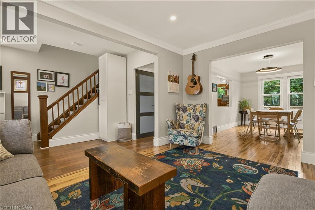 72 Garside Avenue N, Hamilton, ON