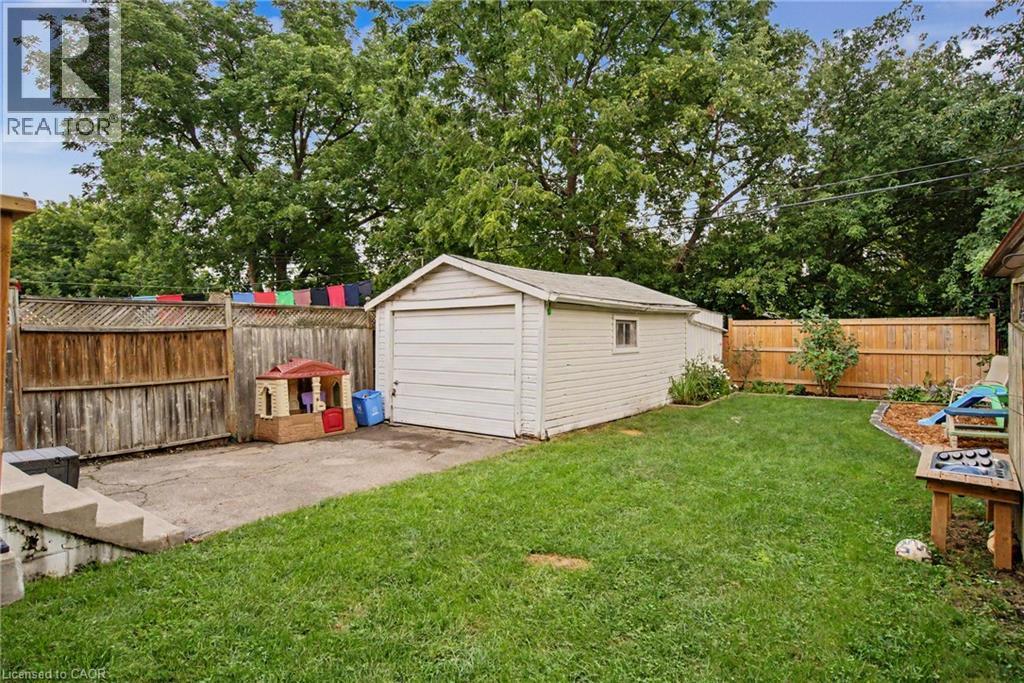 72 Garside Avenue N, Hamilton, ON