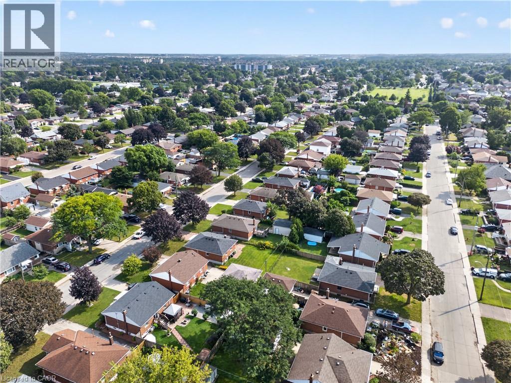 Additional content - 24 Castlefield Drive, Hamilton, ON