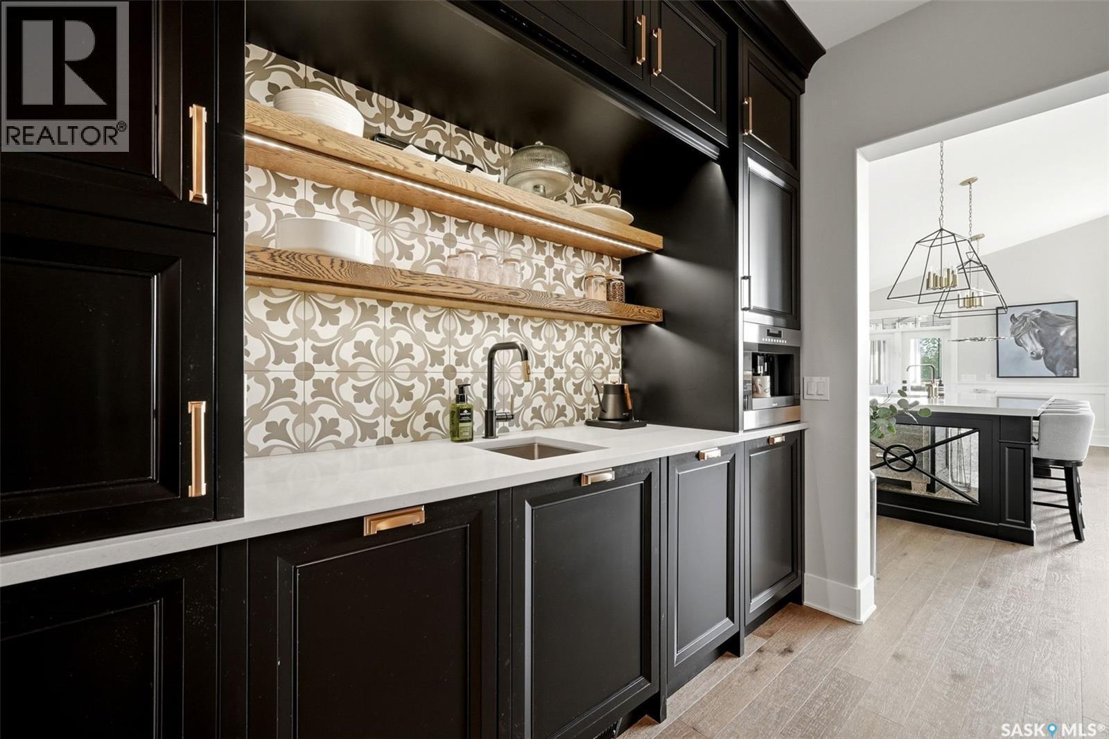 2435 Linner Bay, Regina, SK