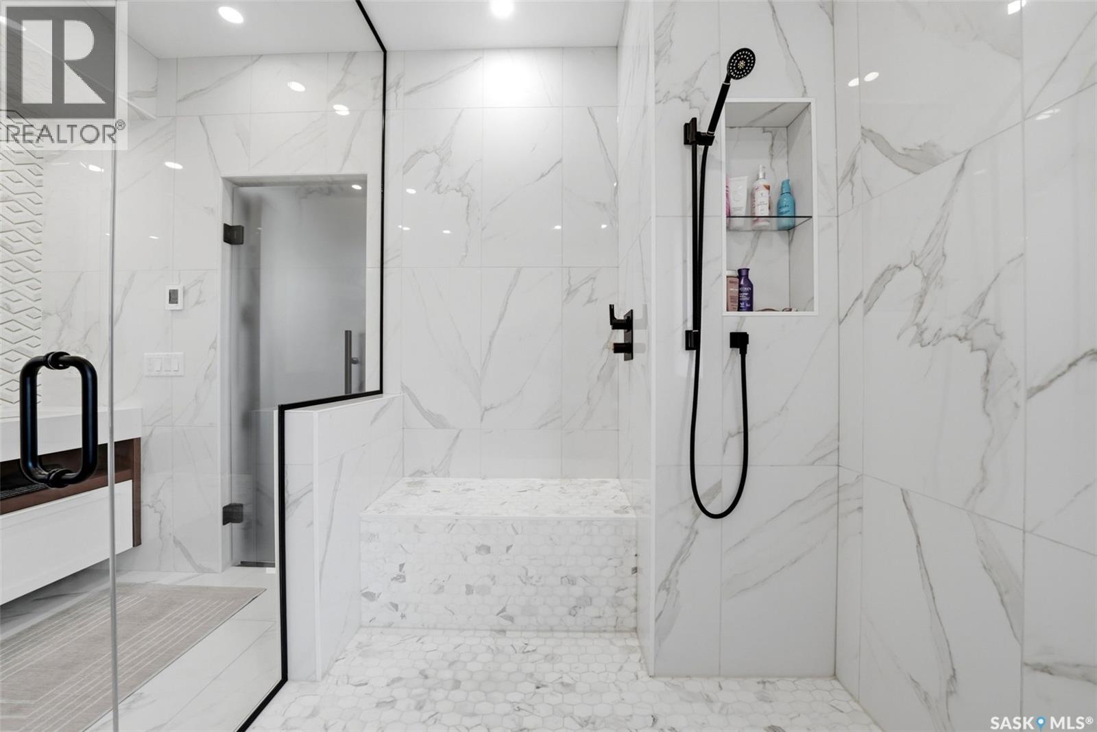 2435 Linner Bay, Regina, SK