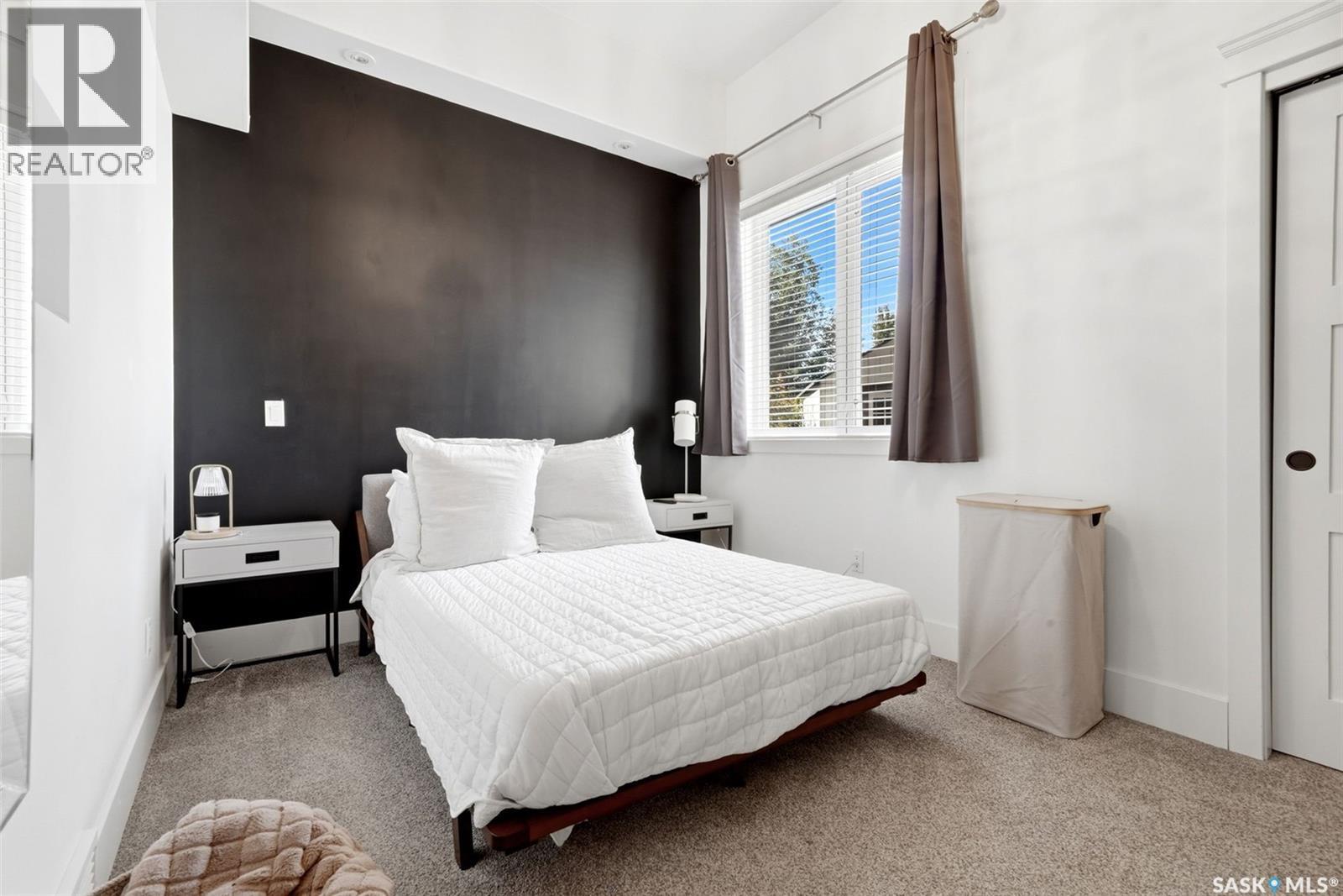 2435 Linner Bay, Regina, SK