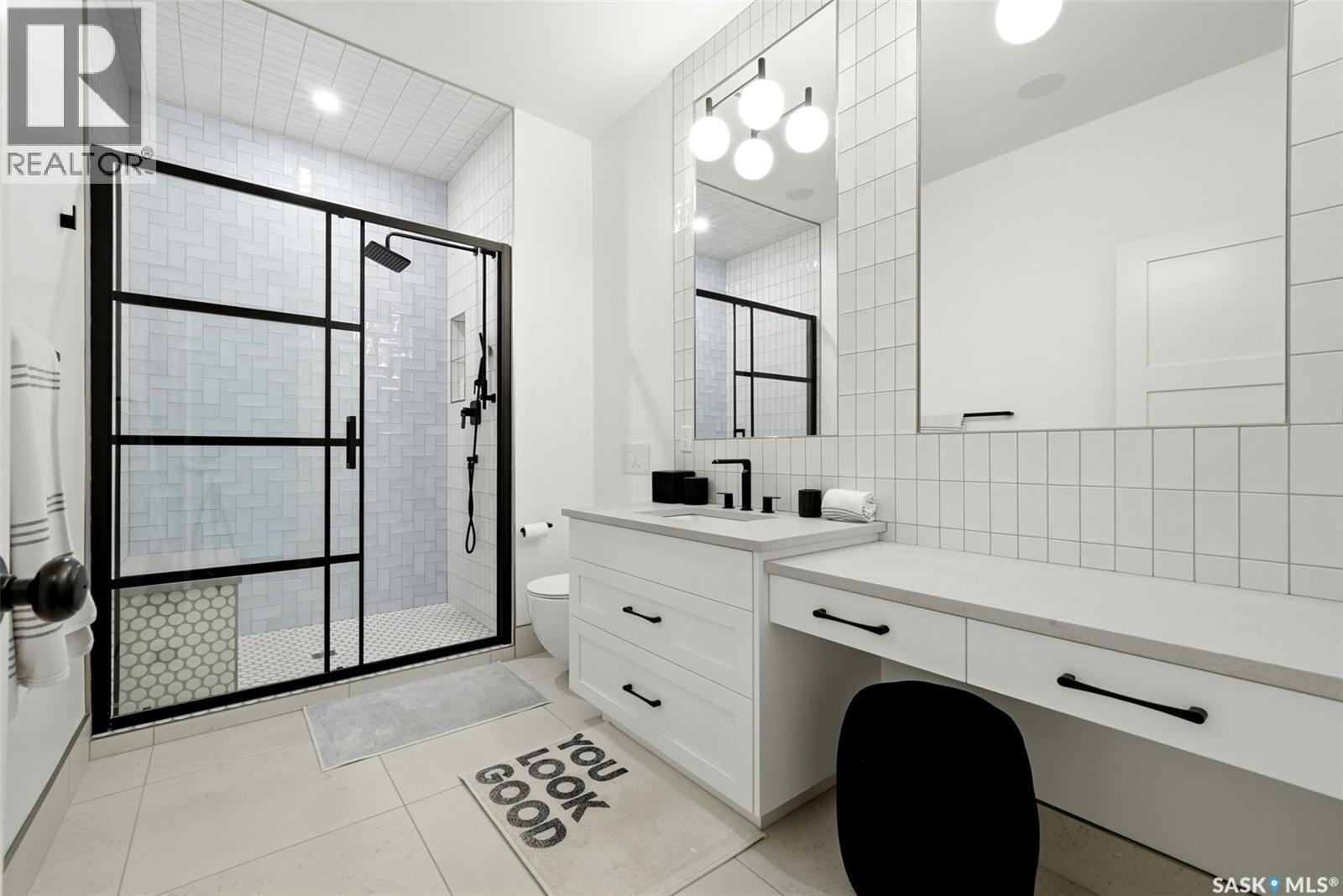 2435 Linner Bay, Regina, SK