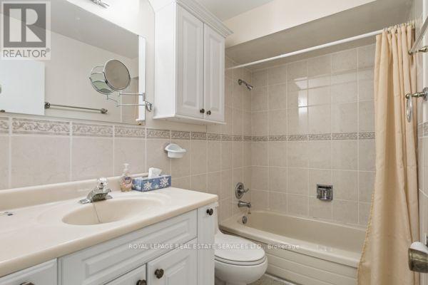 29 Silver Shadow Path, Toronto, ON