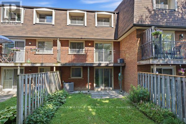 29 Silver Shadow Path, Toronto, ON