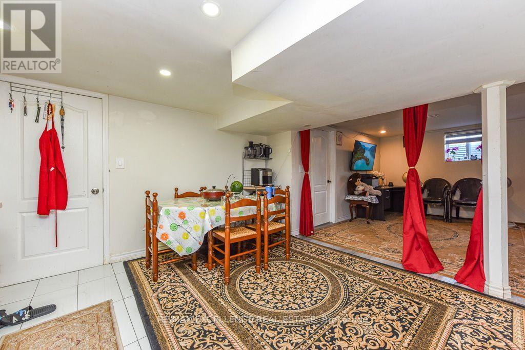 7150 Minotola Avenue, Mississauga, ON