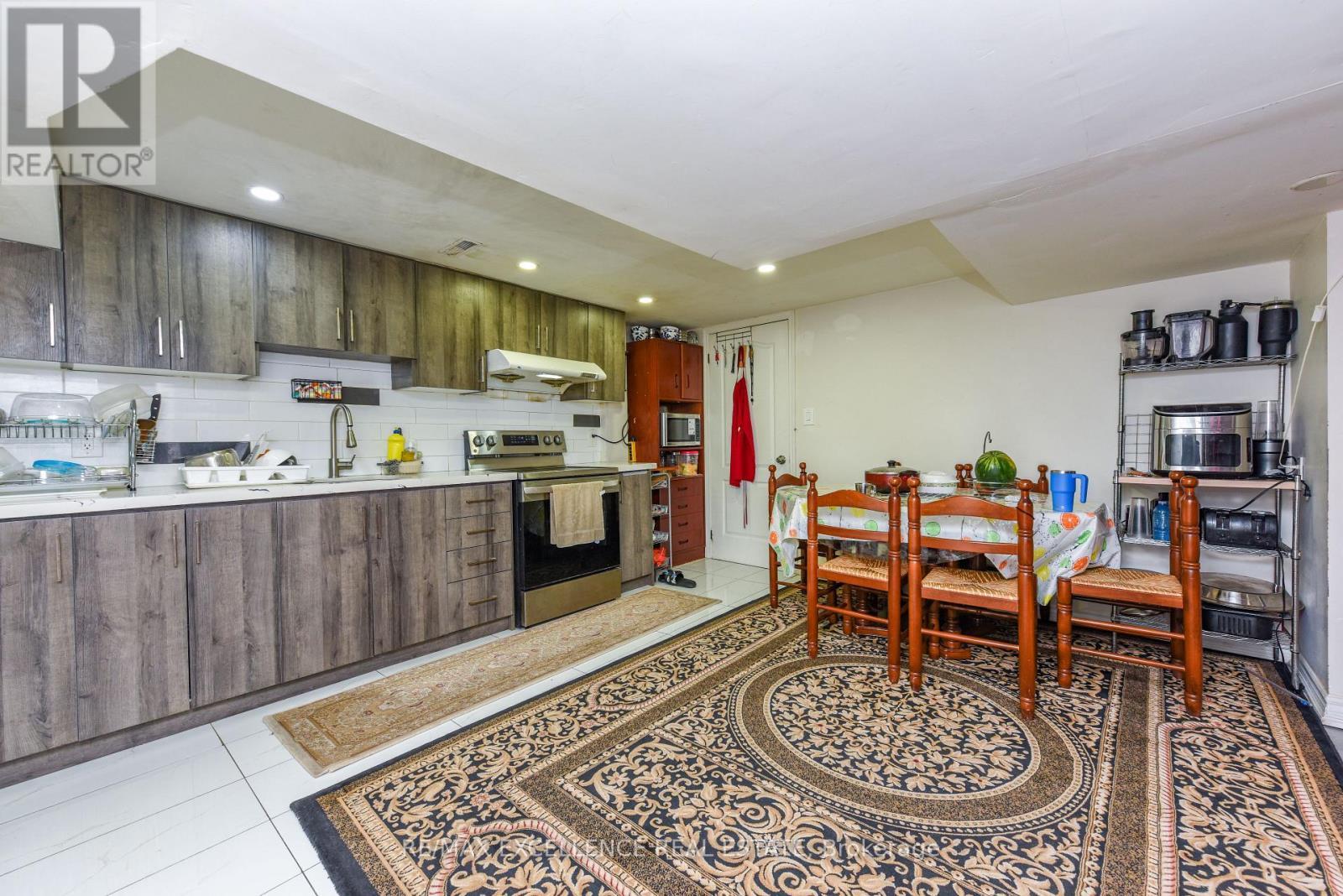 7150 Minotola Avenue, Mississauga, ON