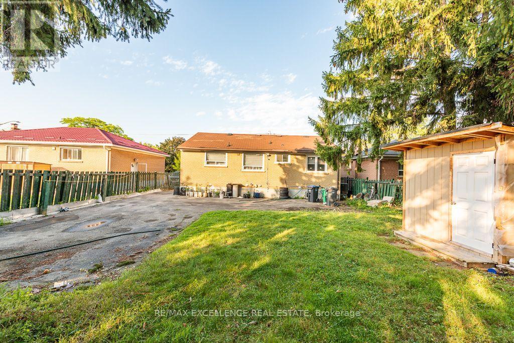 7150 Minotola Avenue, Mississauga, ON