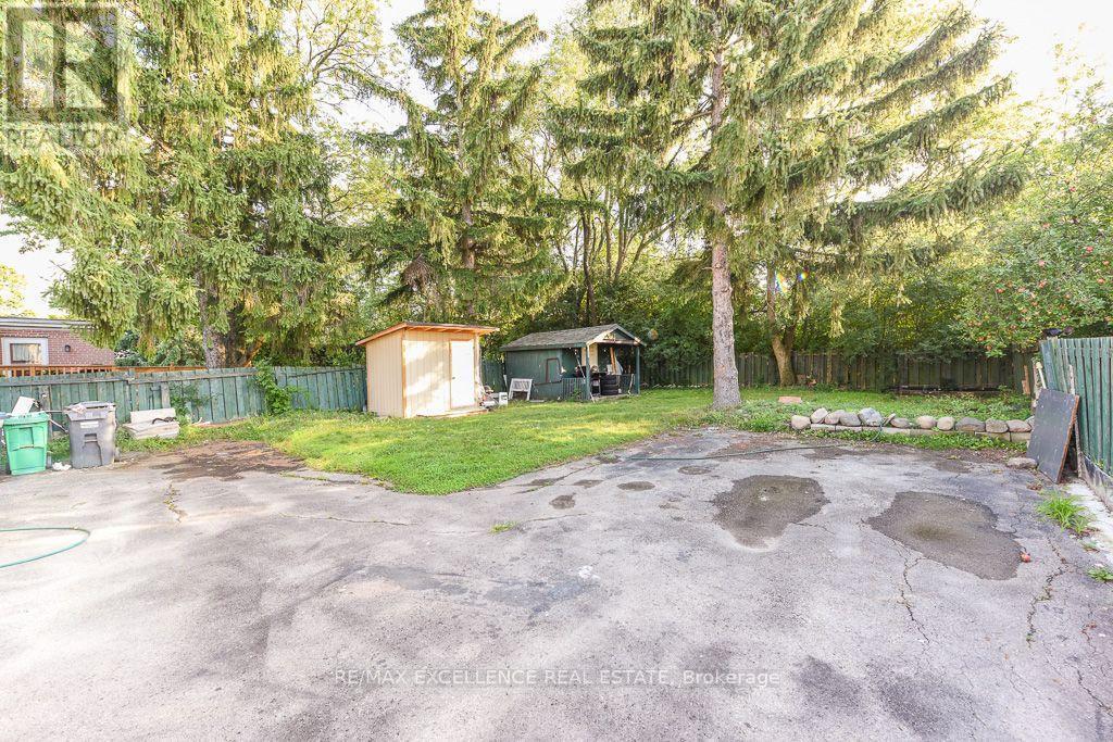 7150 Minotola Avenue, Mississauga, ON