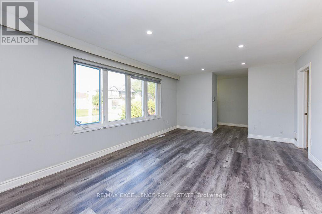 7150 Minotola Avenue, Mississauga, ON