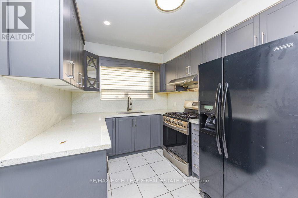 7150 Minotola Avenue, Mississauga, ON