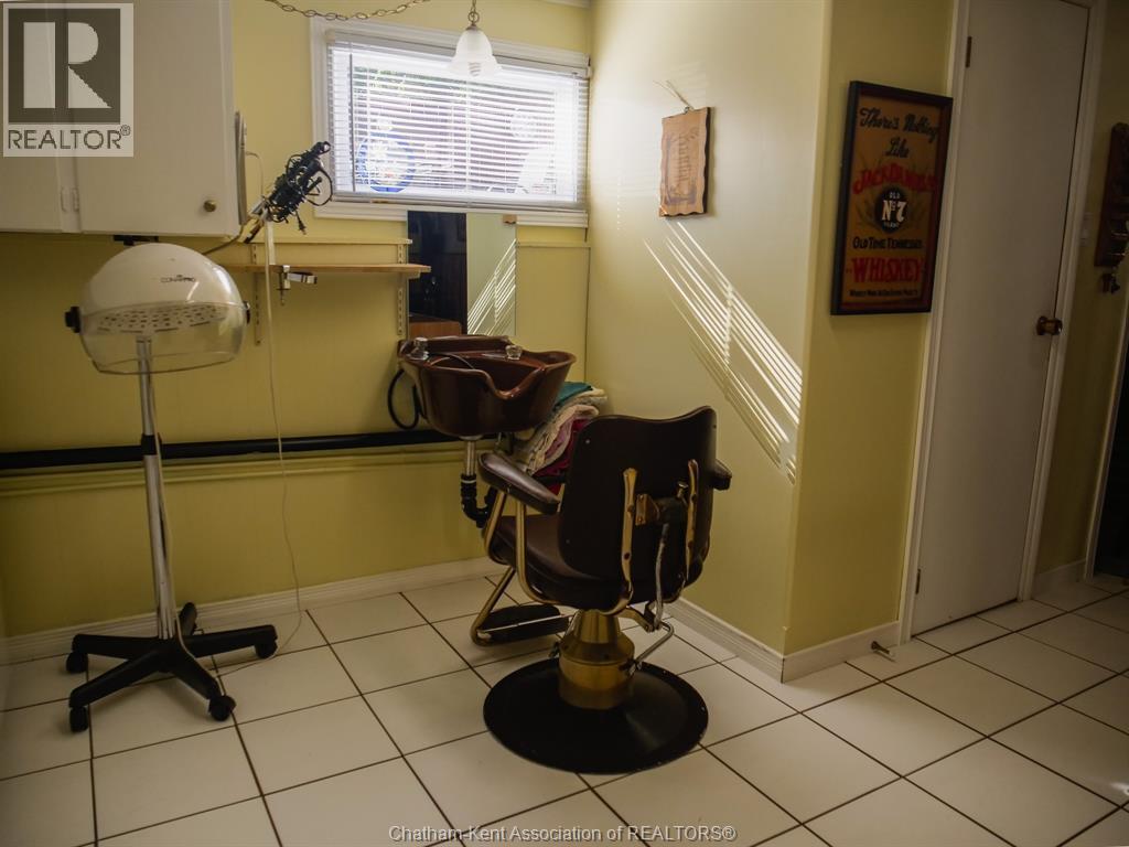 61 Vanier Drive, Chatham, ON
