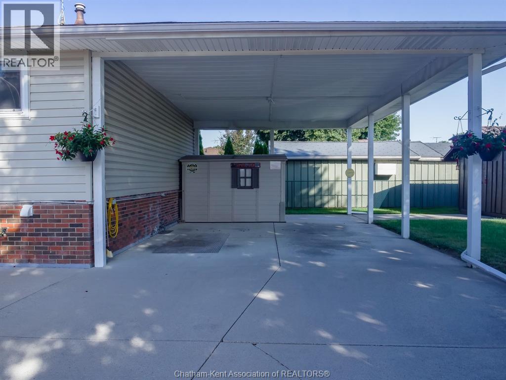 61 Vanier Drive, Chatham, ON