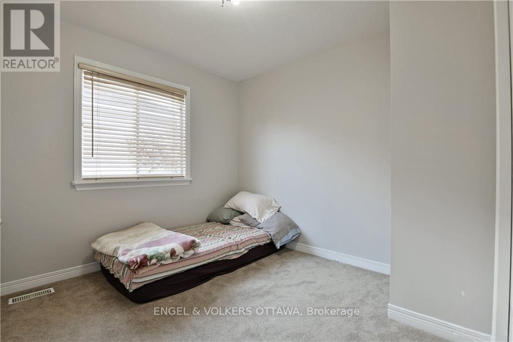 13 Picasso Drive, Ottawa, ON