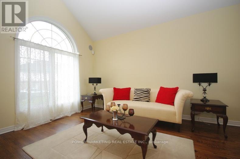 154 Finn Court, Ottawa, ON
