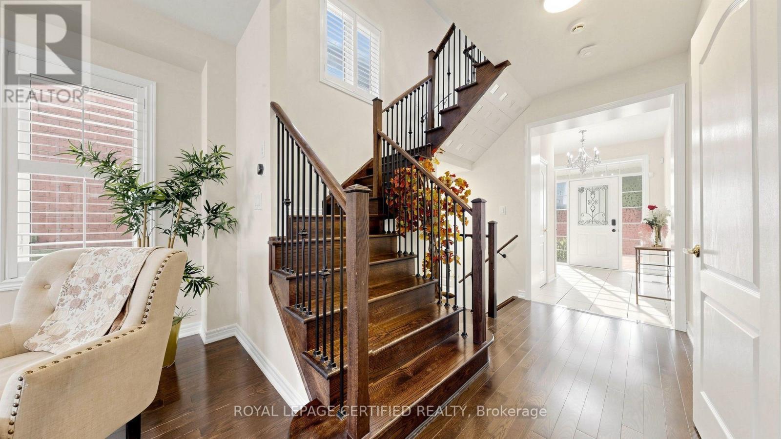 5576 Meadowcrest Avenue, Mississauga, ON