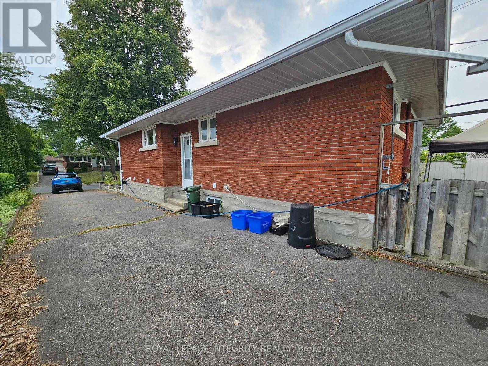 2150 Lemay Crescent, Ottawa, ON