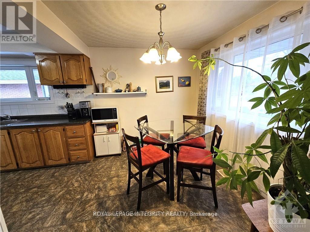 Previous tenant's furnishings - 2150 Lemay Crescent, Ottawa, ON