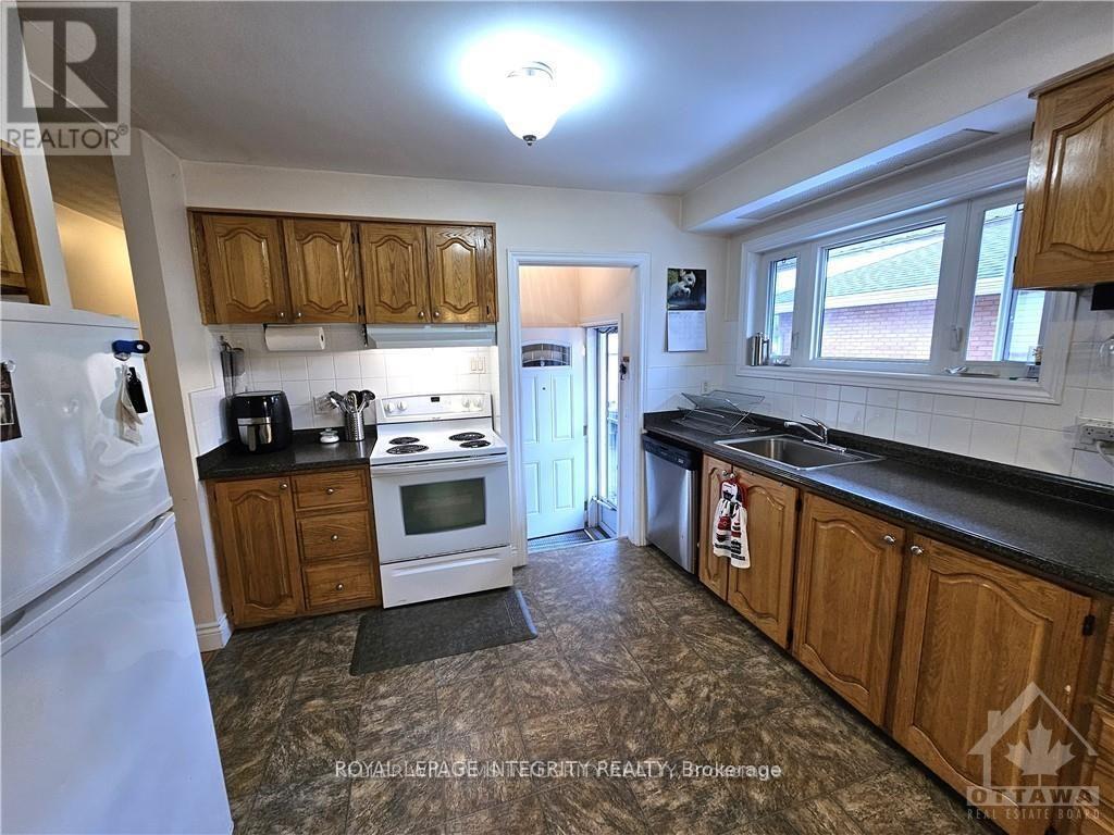 2150 Lemay Crescent, Ottawa, ON