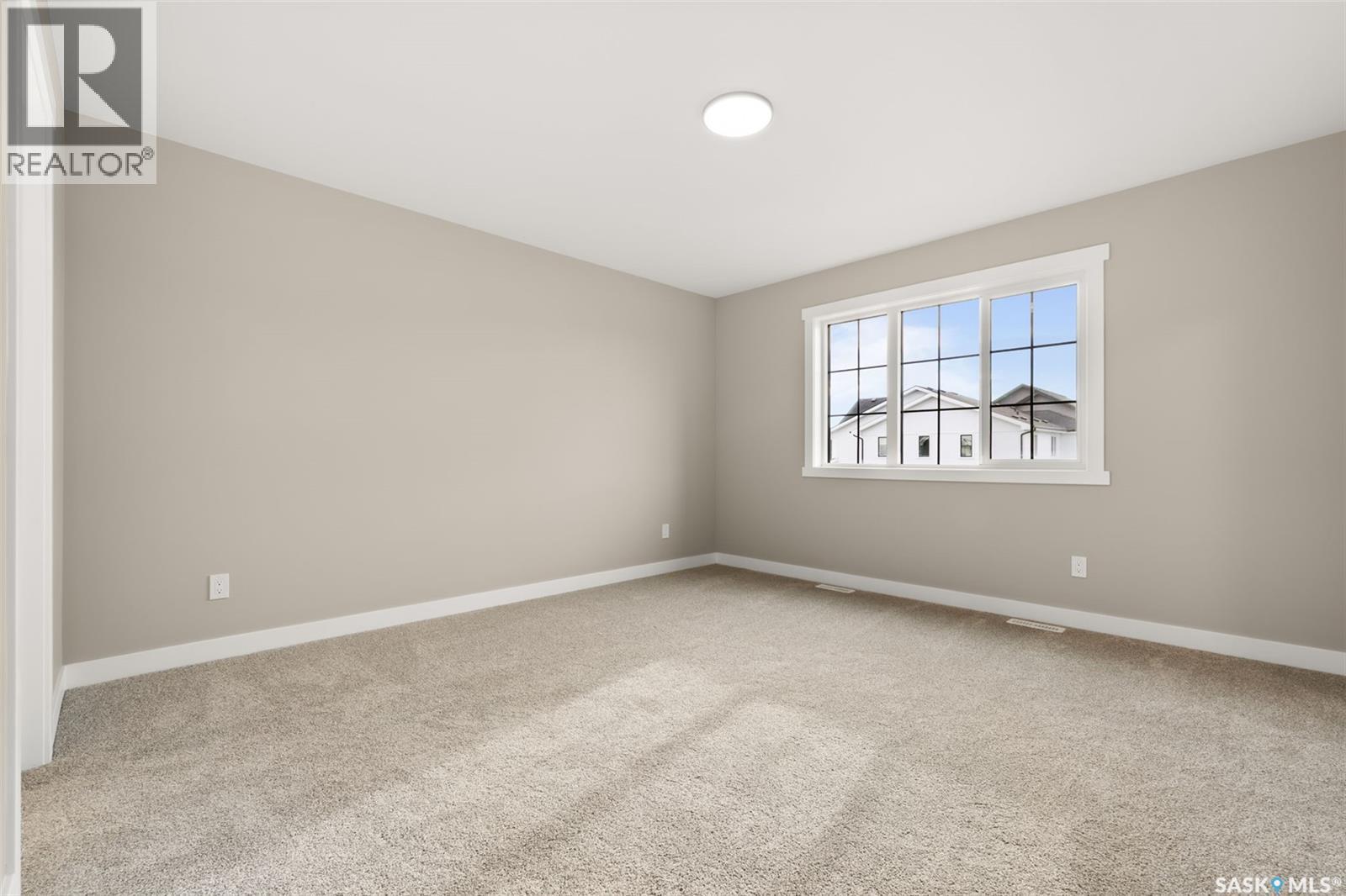 4601 Arens Road E, Regina, SK
