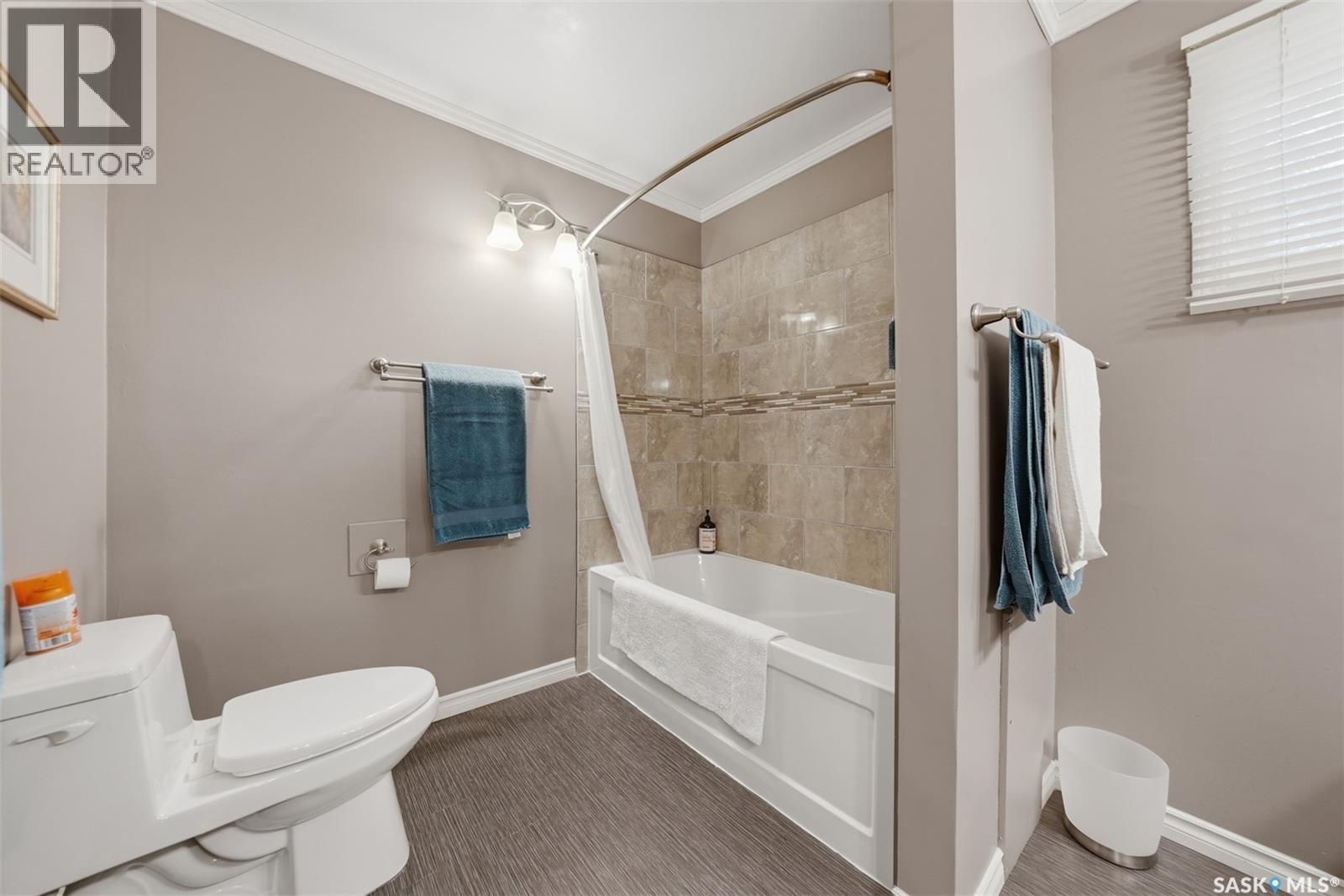 258 East Place, Saskatoon, SK