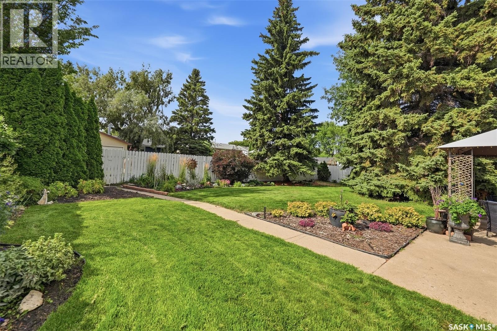 258 East Place, Saskatoon, SK
