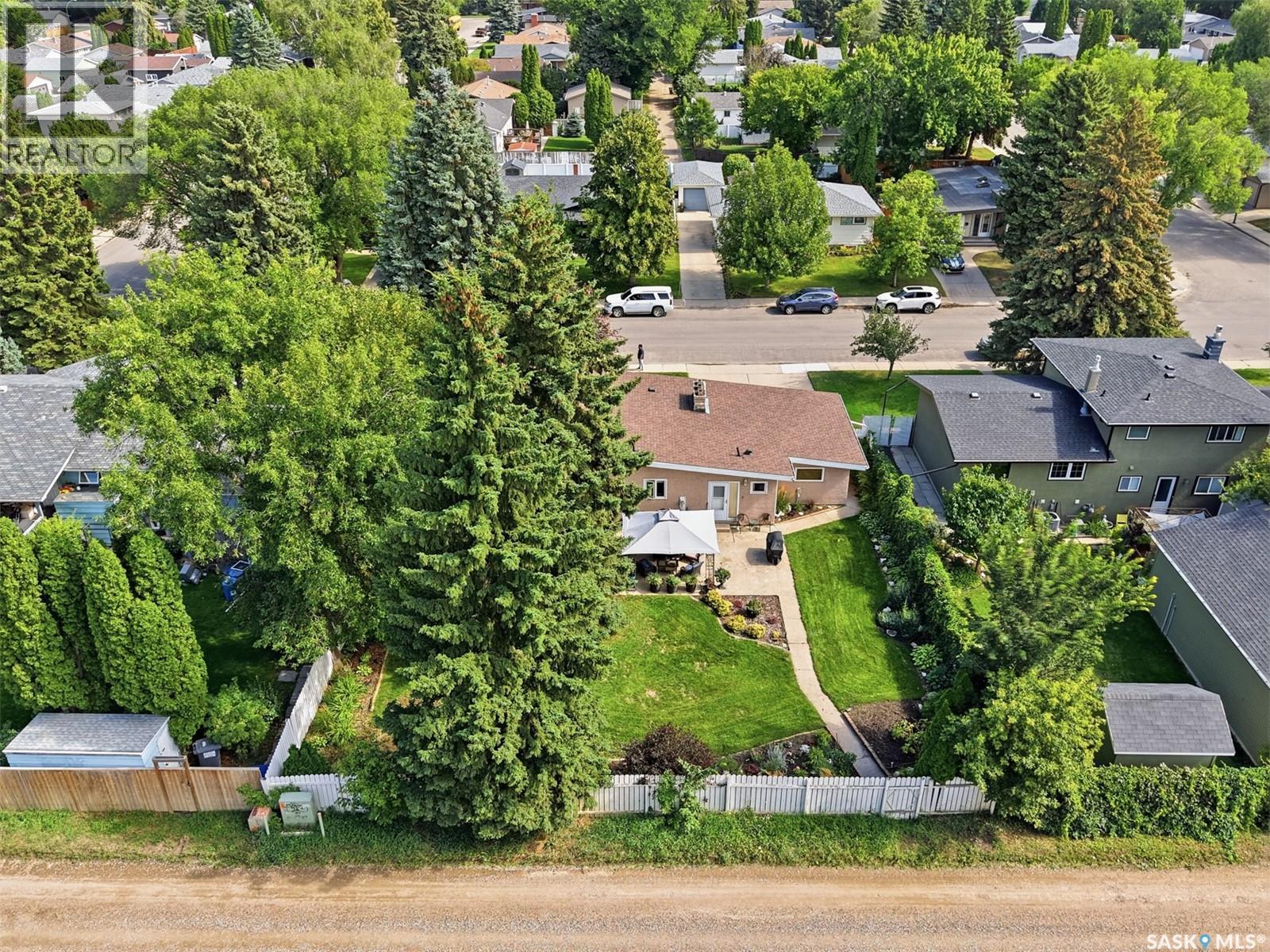 258 East Place, Saskatoon, SK